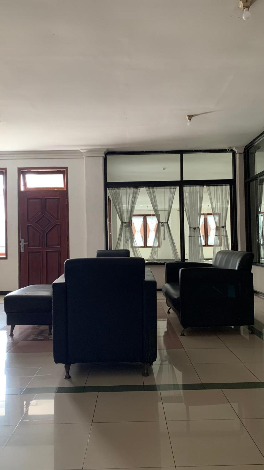 Spot On 94142 Al Fatih Residence Syariah 2 Jakarta Exterior photo